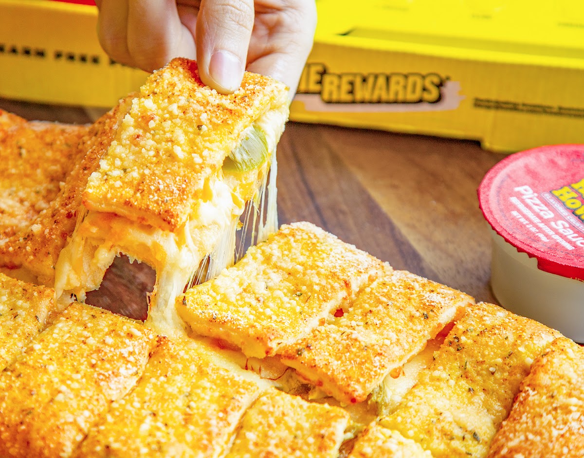 Hungry Howie's Pizza-10